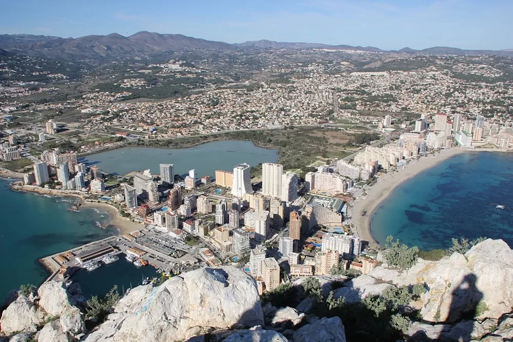 Moving To Alicante: Your Relocation Guide