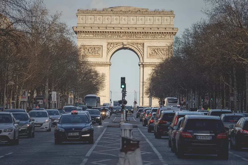 Shops on the Champs-Elysées, Paris Shopping