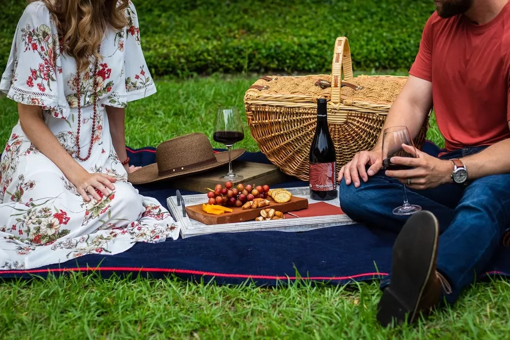 The Top Five Most Unexpected Spots For A Picnic in Paris