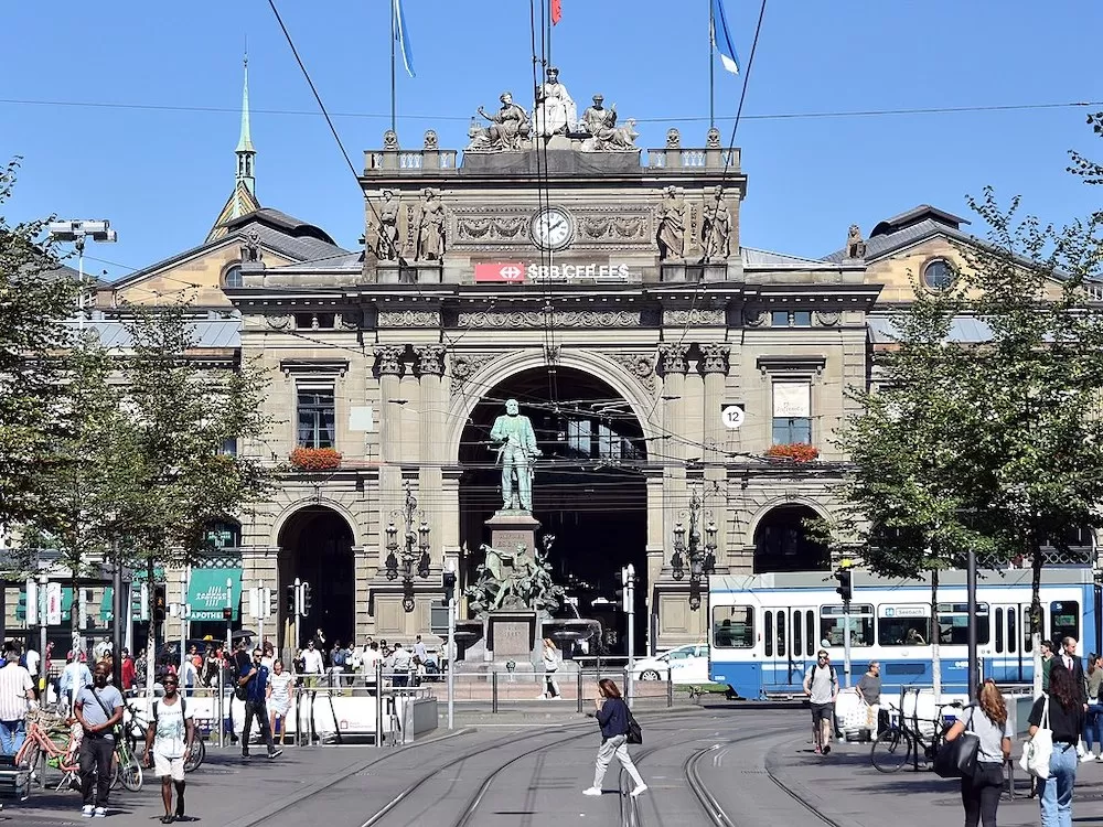 What To Do in Zürich For A Day