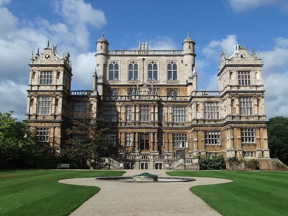 The Most Beautiful UK Mansions That Can Rival 'Downton Abbey'