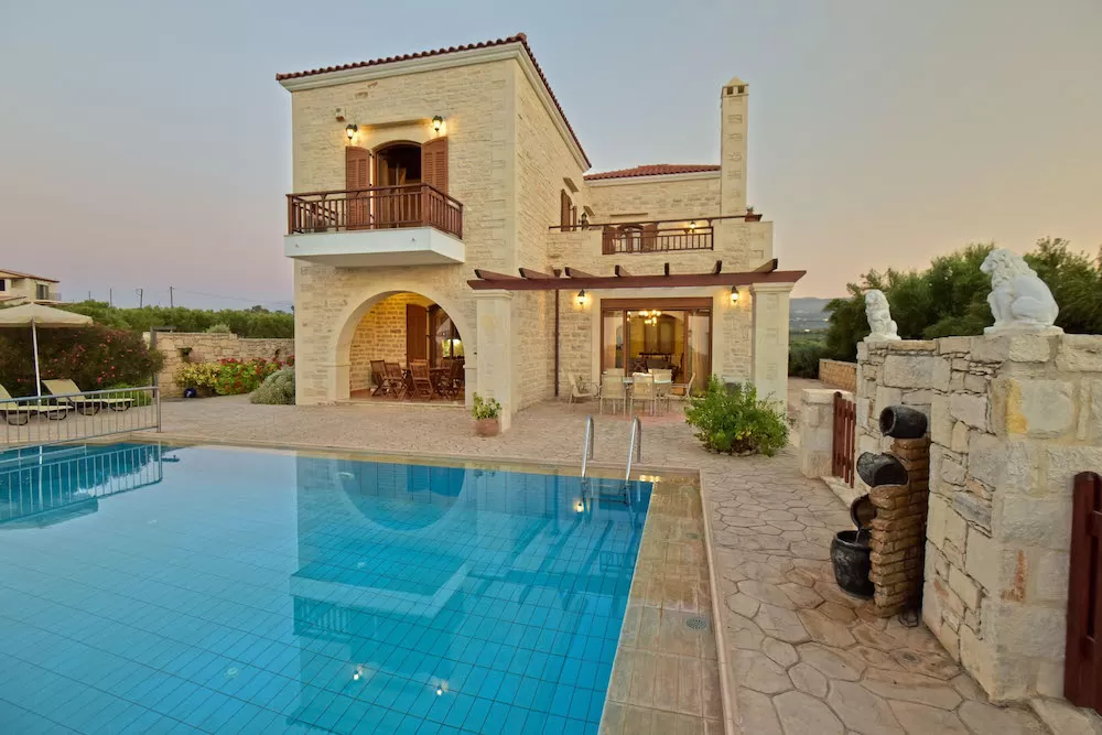 The Finest Luxury Homes in Crete