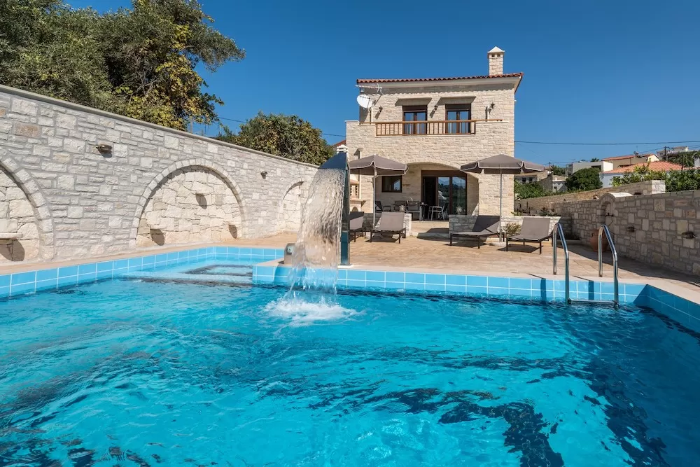 The Finest Luxury Homes in Crete