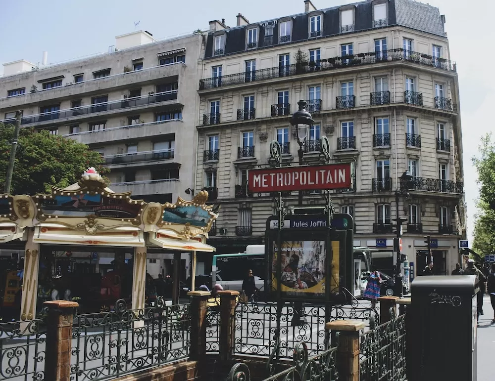 Top Tips for Navigating The Paris Subway System