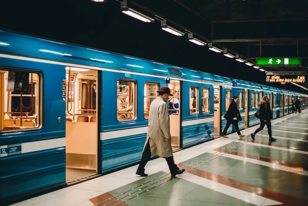 Top Tips for Navigating The Paris Subway System