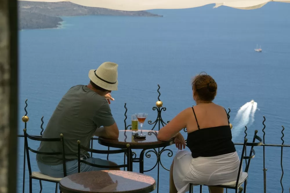 Where To Learn Greek in Santorini