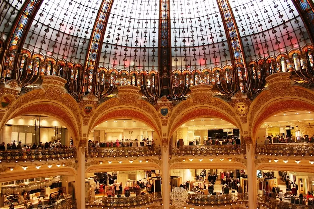 Paris Hotspots That Never Lost Their Belle Époque Beauty