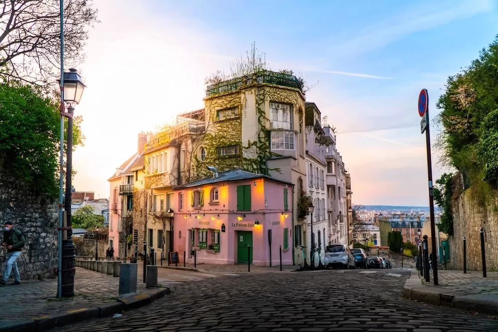 Montmartre's Famous Instagram-Worthy Spots