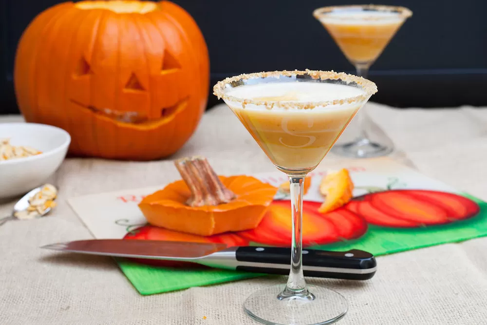 Top Five Cocktails to Mix This Thanksgiving