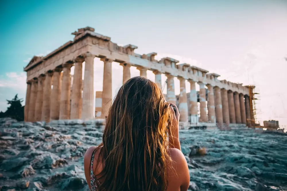 Dreamy Hollywood Films That'll Make You Wanderlust for Greece