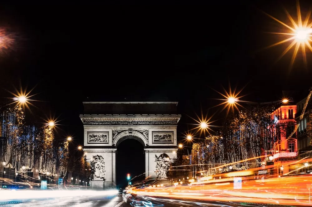 Where To See The Best Christmas Light Displays in Paris