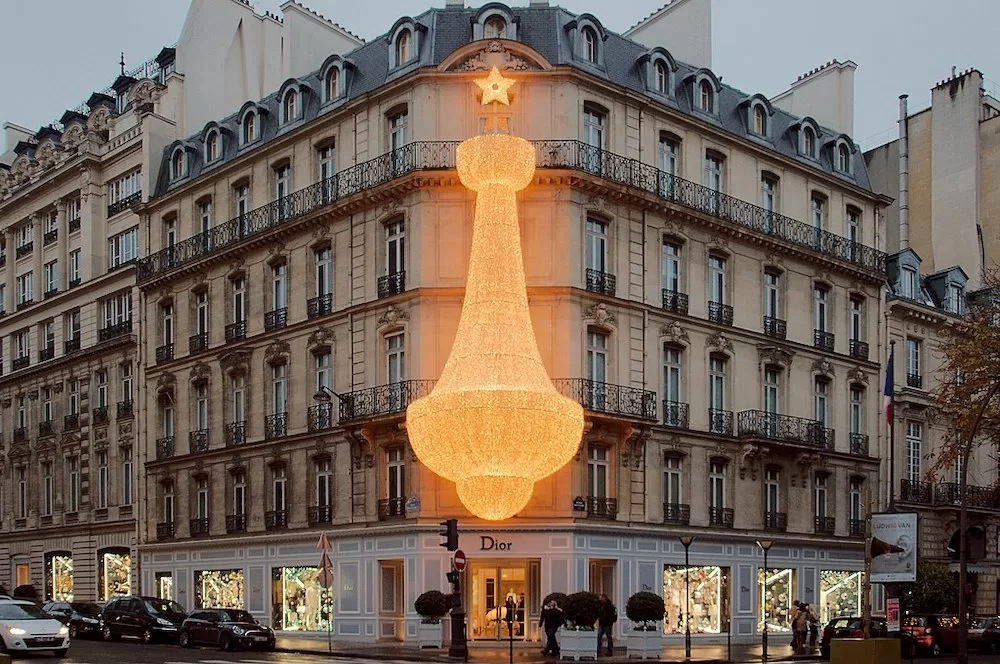 Where To See The Best Christmas Light Displays in Paris
