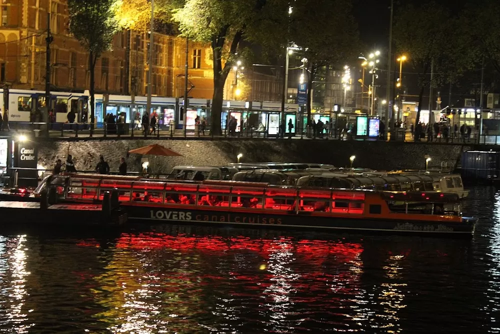 The Most Romantic Ways to Welcome The New Year in Amsterdam