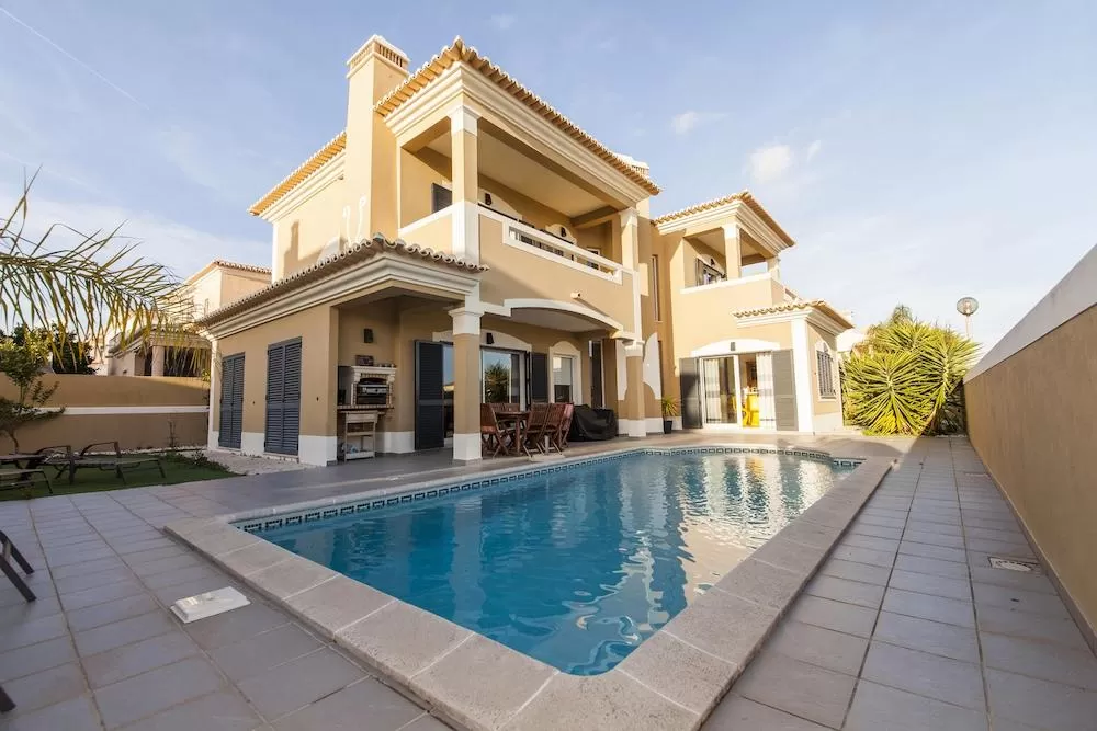 Our Finest Poolside Luxury Homes in Lagos