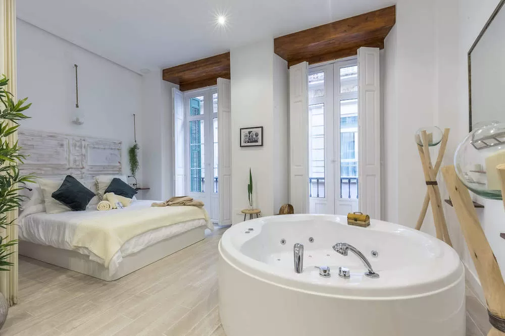 The Most Romantic Studio Apartments in Málaga