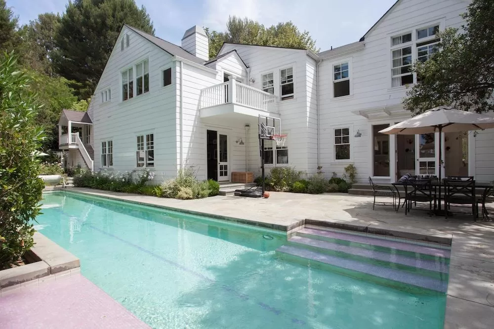 Our Finest Los Angeles Homes with Luxurious Pools