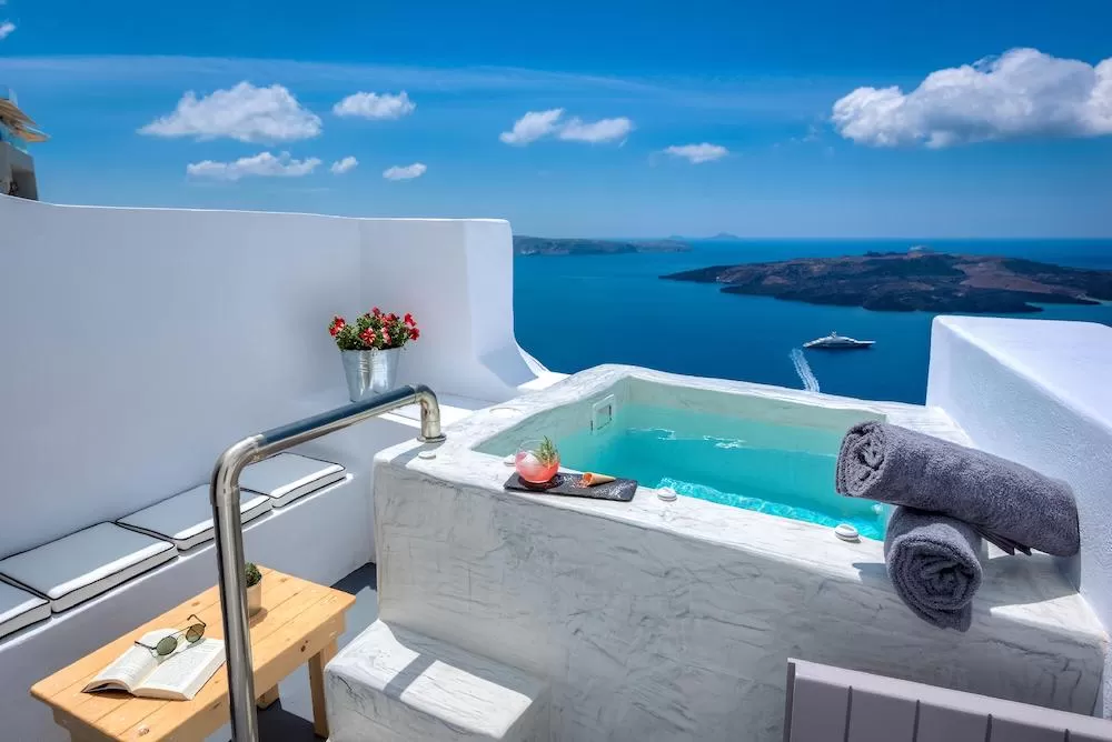 Top Five Santorini Luxury Homes with Scenic Views