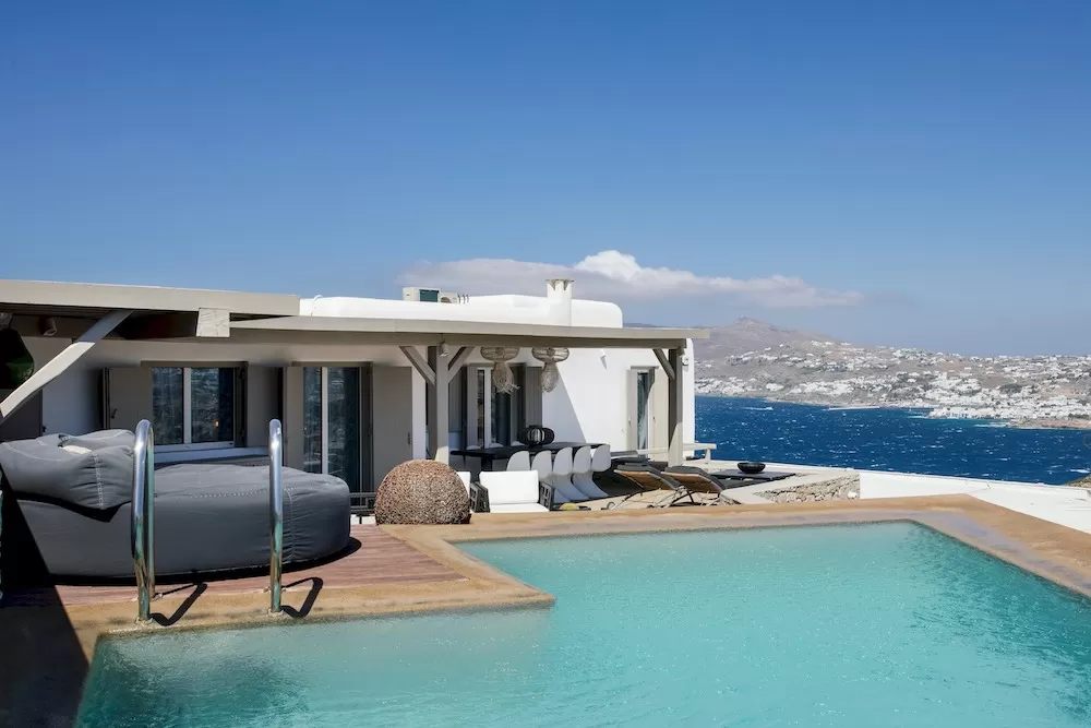 Top Mykonos Luxury Villas with Scenic Views