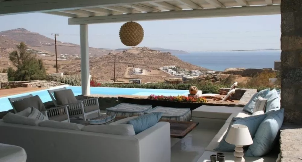 Top Mykonos Luxury Villas with Scenic Views
