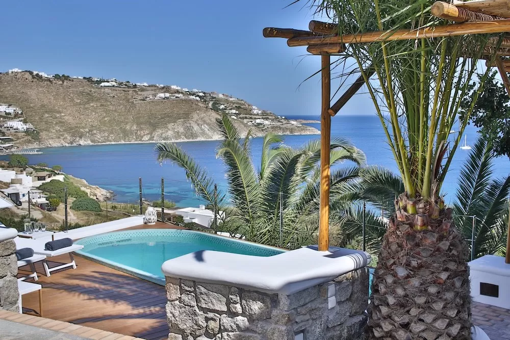 Top Mykonos Luxury Villas with Scenic Views