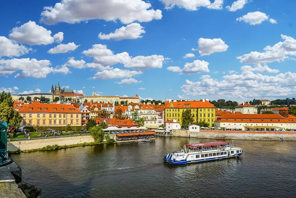The Top Five Most Romantic Things To Do in Prague