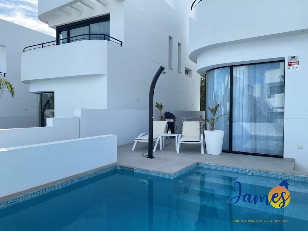 Alicante's Finest Homes With Private Pools