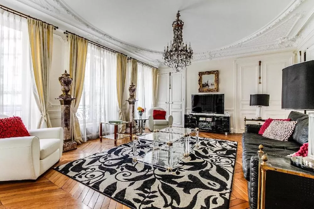 8 Opulent Luxury Apartments in Paris Worth Your While