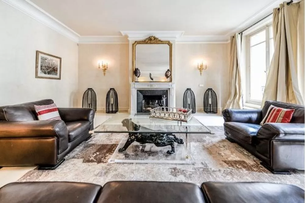 8 Opulent Luxury Apartments in Paris Worth Your While