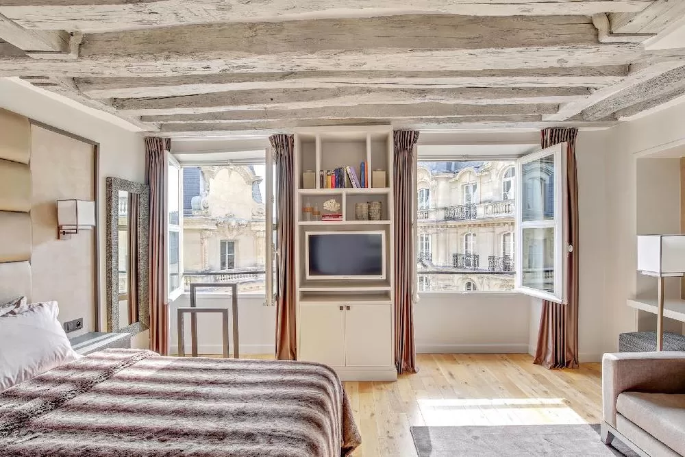 The Sunniest Solo Apartments in Paris