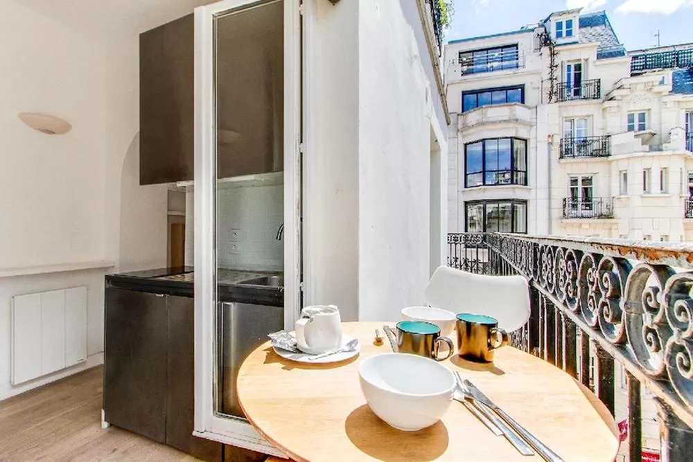 The Sunniest Solo Apartments in Paris