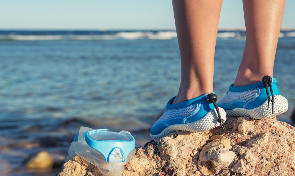 Luxury online water shoes
