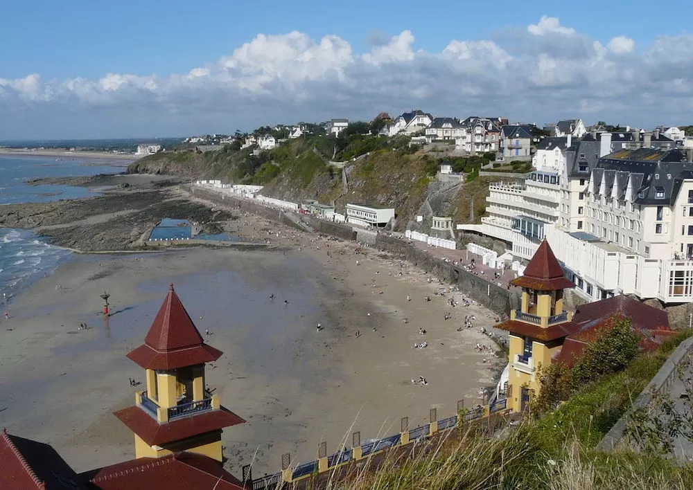 Paris Beaches To Cool You Off in Summer