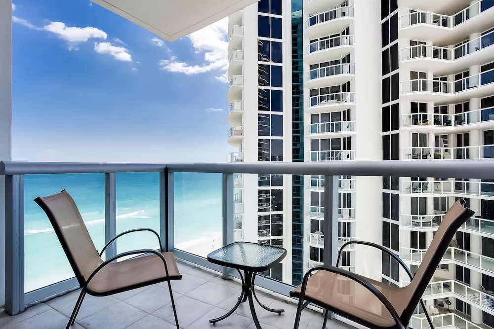 Our Finest Luxury Apartments in Miami with Seaside Views