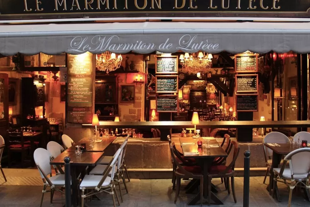 Cafes in Paris: The Best Near Notre Dame
