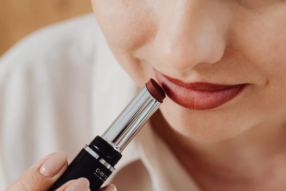 7 Red Lipsticks That Will Last For A Long Time