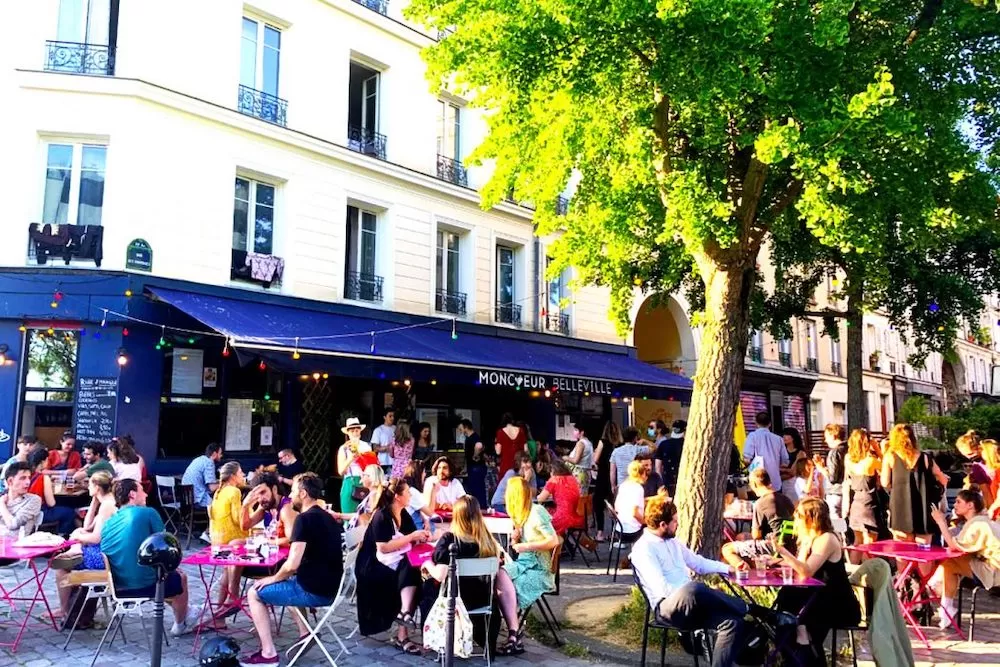 Cafes in Paris: The Best With A View of The Eiffel Tower