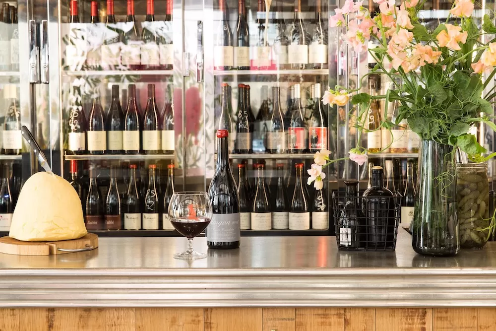 8 of the Finest Wine Bars in Paris