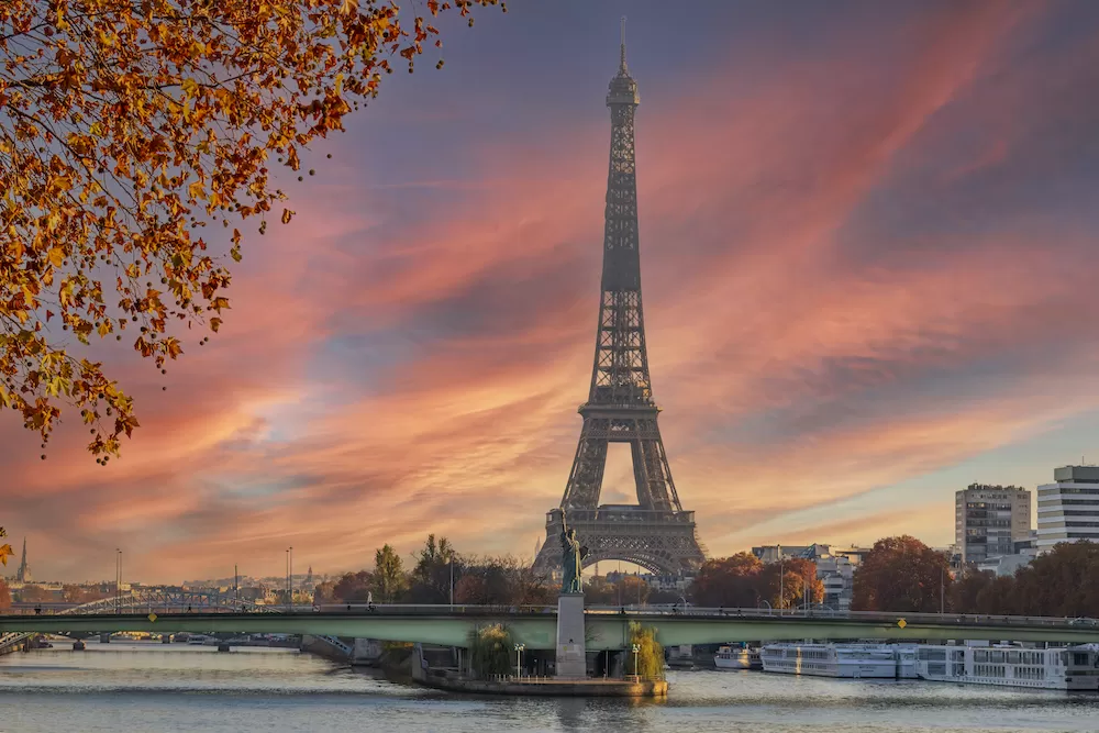 What to Expect in Paris This October 2022