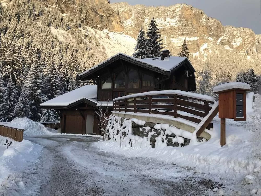 The Best Chalet Rentals in Morzine Located Near Ski Bus Stops