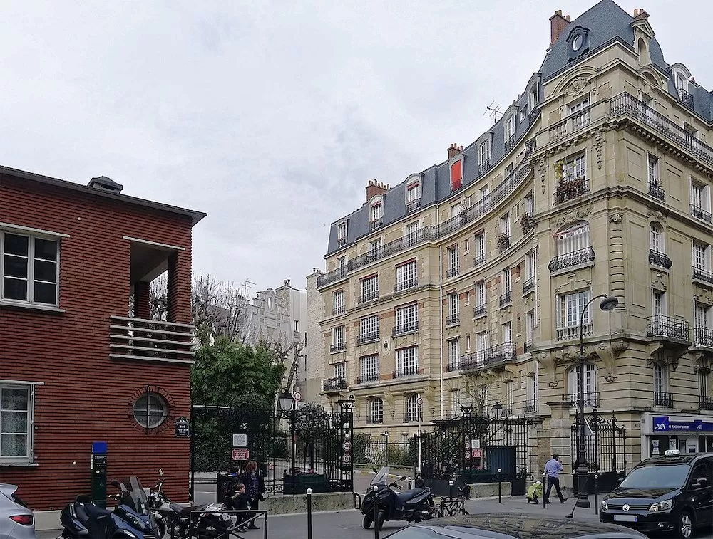 Discover These 10 Lesser-Known Neighborhoods in Paris