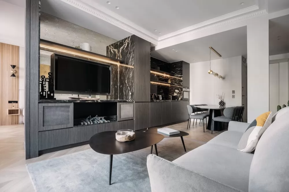 8 Chic Mid-Century Modern-Style Luxury Apartments in Paris