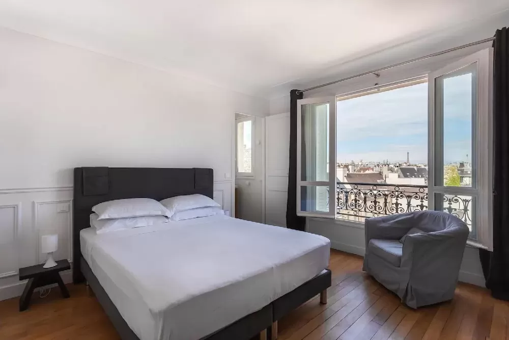 The 10 Best Luxury Apartments in Paris to Share With A Roommate