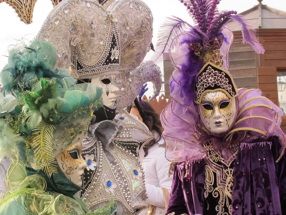 Where to Shop for Costumes for The Carnival of Venice