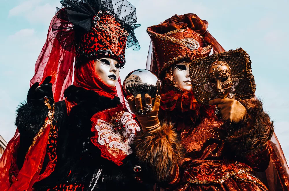 Where to Shop for Costumes for The Carnival of Venice