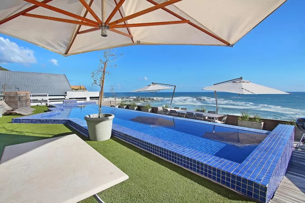 Which Luxury Villas in Cape Town Have The Best Pools?