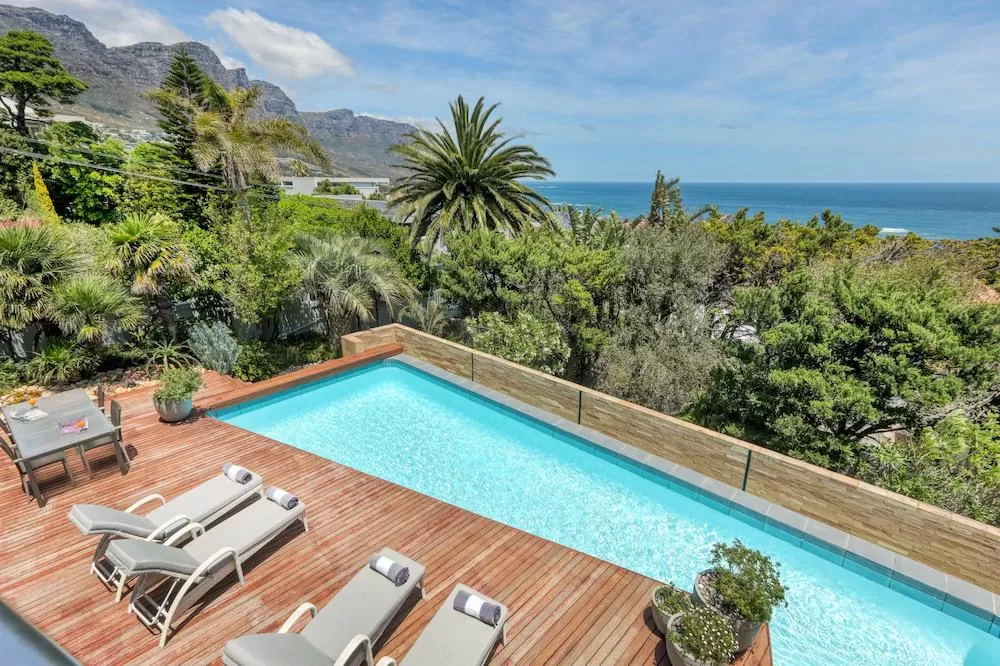 Which Luxury Villas in Cape Town Have The Best Pools?