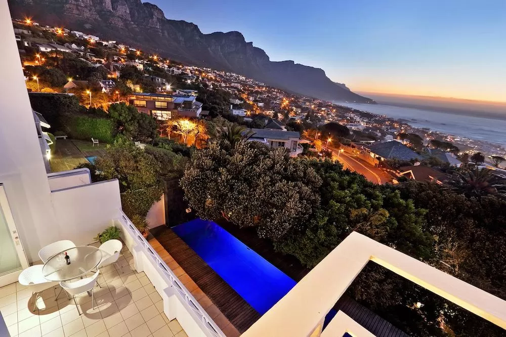 Which Luxury Villas in Cape Town Have The Best Pools?