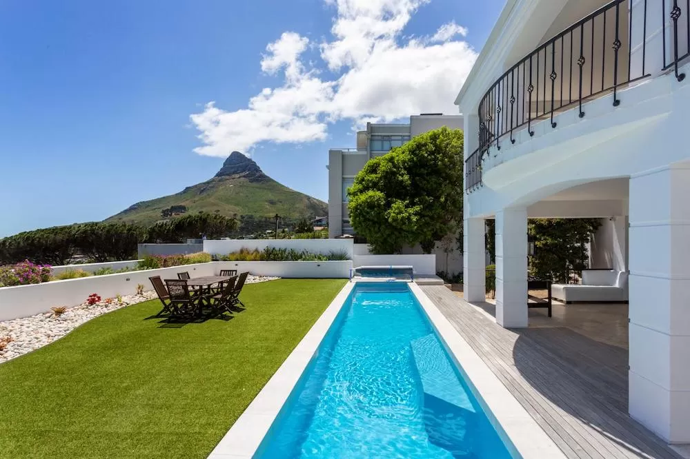 Which Luxury Villas in Cape Town Have The Best Pools?