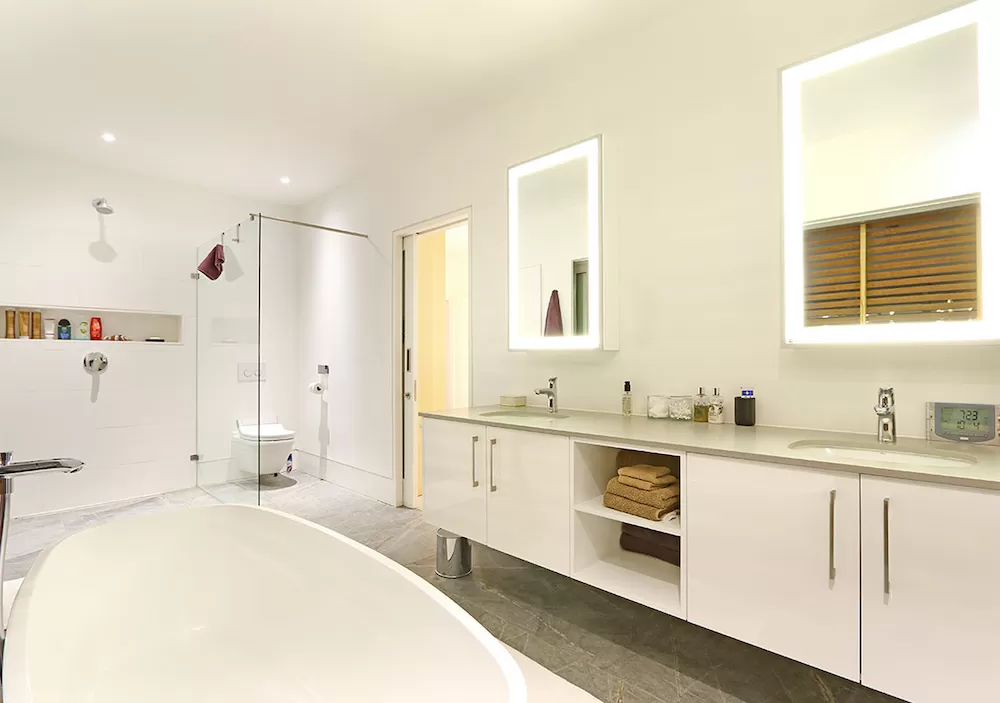 Check Out The Bathrooms in These Cape Town Luxury Villas