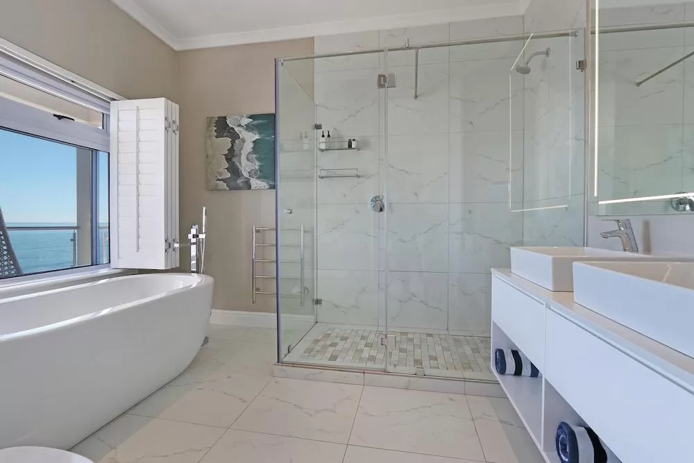 Check Out The Bathrooms in These Cape Town Luxury Villas